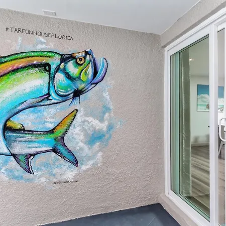 Modern Home, Heated Pool, Close To Beaches! Tarpon Springs Exterior photo