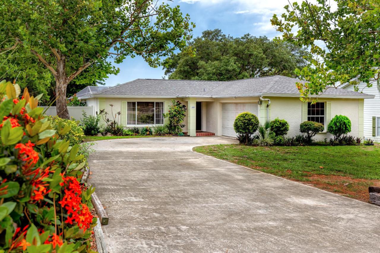 Villa Modern Home, Heated Pool, Close To Beaches! *